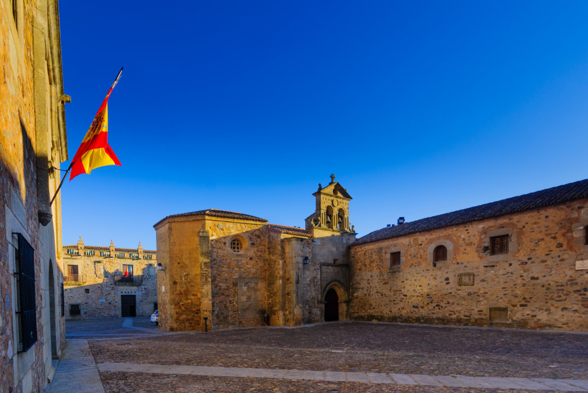 026 027.  Plaza de Las Veletas en Cáceres. Foto Shutterstock