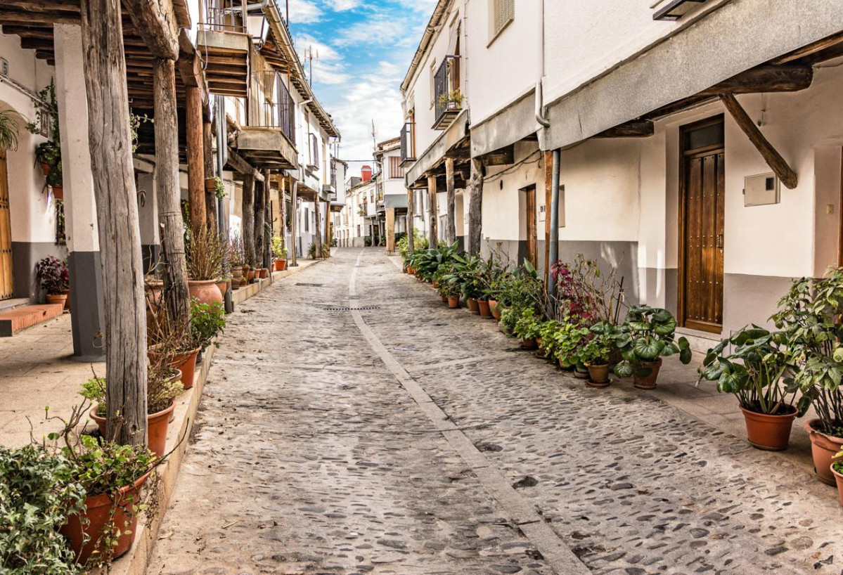 070 071  Calle típica de Guadalupe. Foto Juan Enrique del Barrio 1267x864