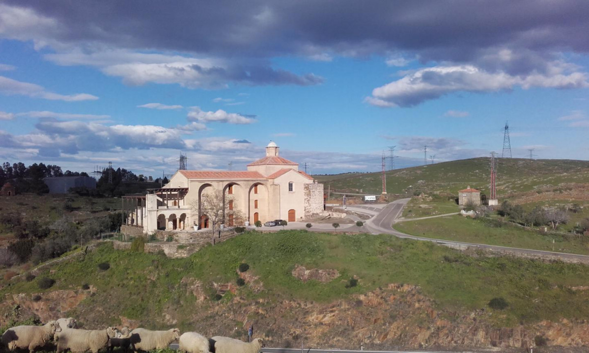 092 093.  Convento de San Bartolomé en Alcántara. foto Turismo Alcántara 1439x864