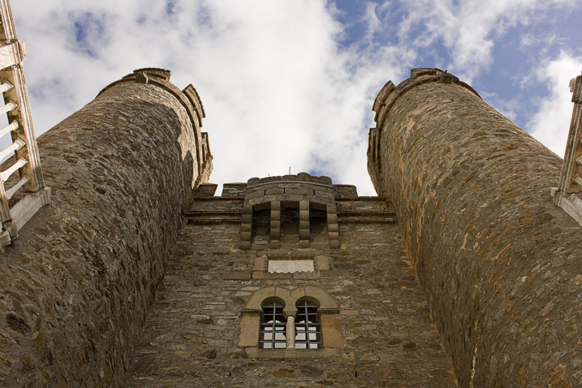 086 087.  Palacio de los Duques de Feria, hoy Parador de Turismo de Zafra. foto Richard Alen 1296x864