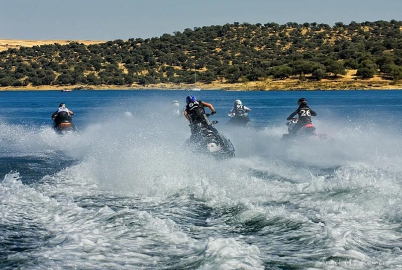 Deportes acuu00e1ticos en Orellana La Viajea La Serena Turismo