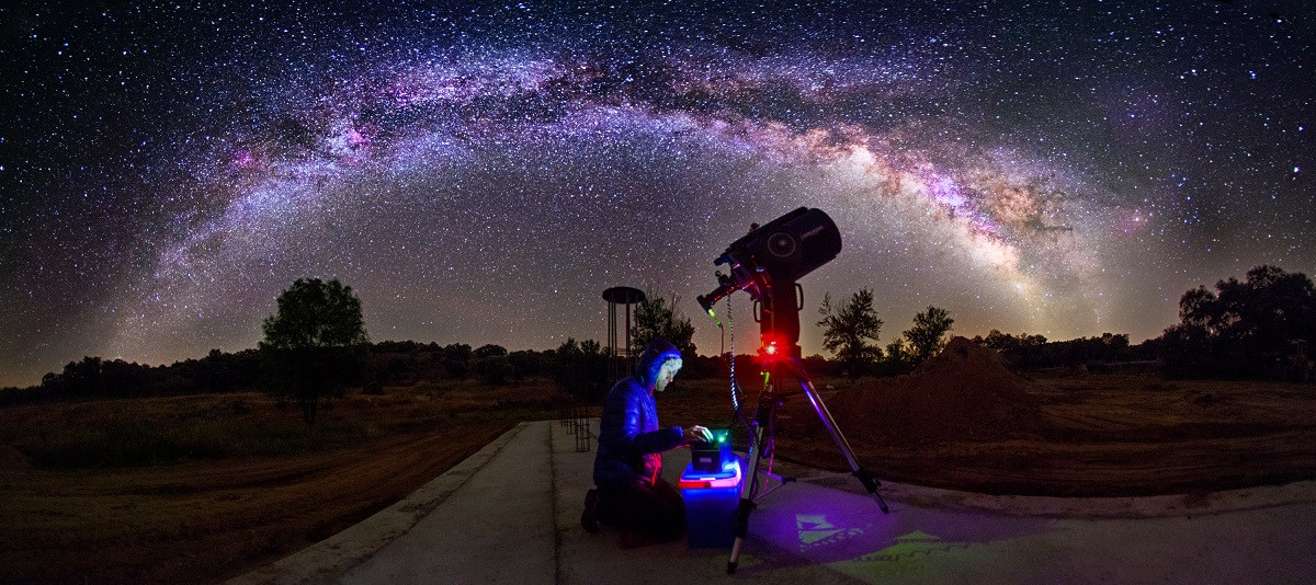 u00a9 Alojamiento Entre Encinas y Estrellas (Fregenal de la Sierra, Badajoz)